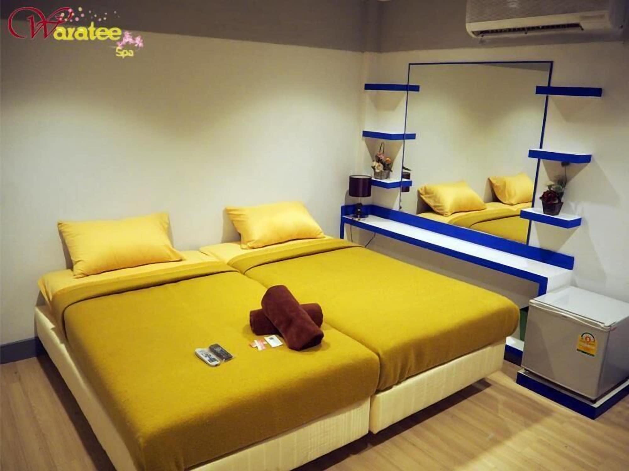 Waratee Spa Resort Villa Банкок Екстериор снимка