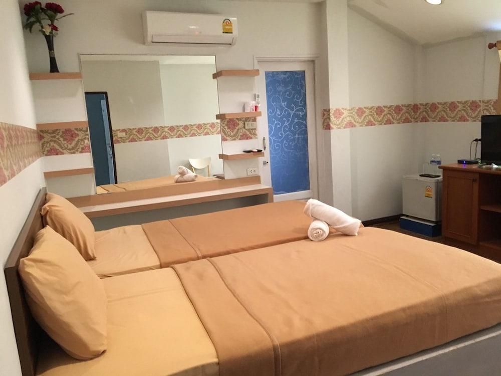 Waratee Spa Resort Villa Банкок Екстериор снимка