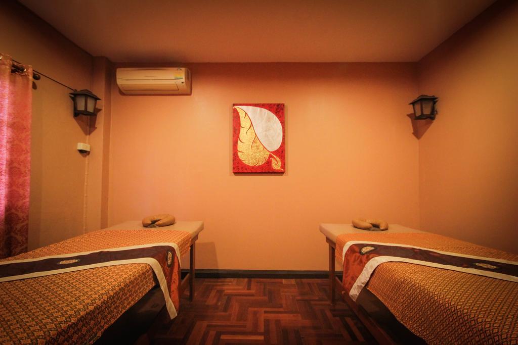 Waratee Spa Resort Villa Банкок Екстериор снимка