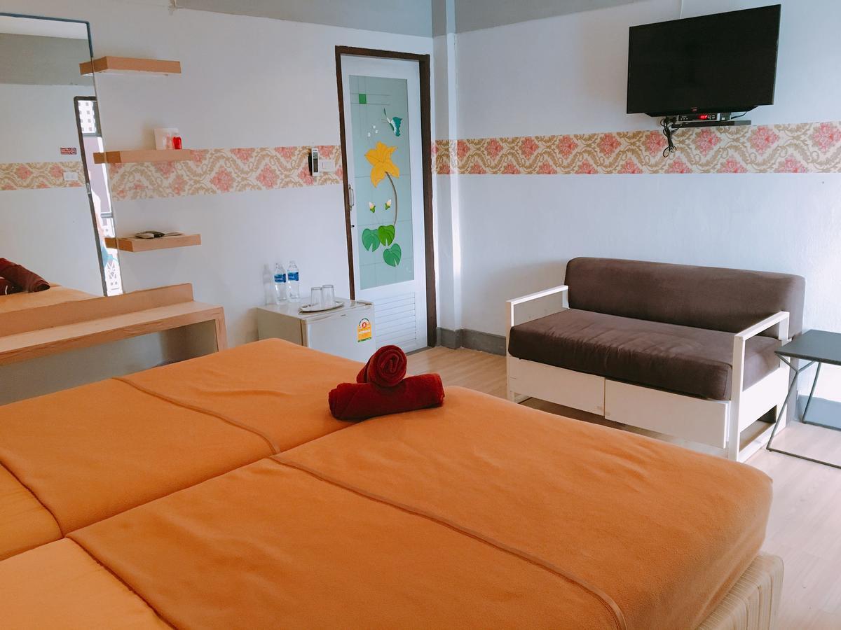 Waratee Spa Resort Villa Банкок Екстериор снимка