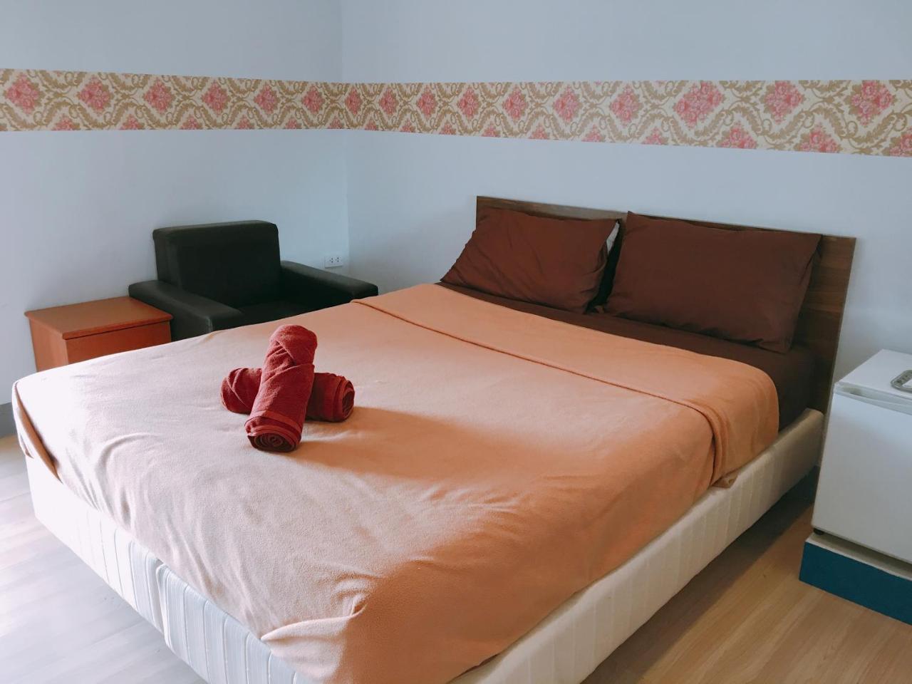 Waratee Spa Resort Villa Банкок Екстериор снимка